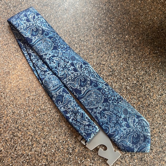 Michael Kors Narrow Silk Blend Tie - Picture 2 of 4